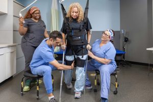 ساخت ارتز برای بیماران سکته مغزی کلینیک زعفرانیه